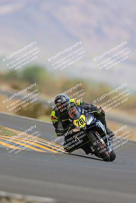 media/Sep-11-2022-SoCal Trackdays (Sun) [[81b7e951af]]/Turn 14 (1130am)/